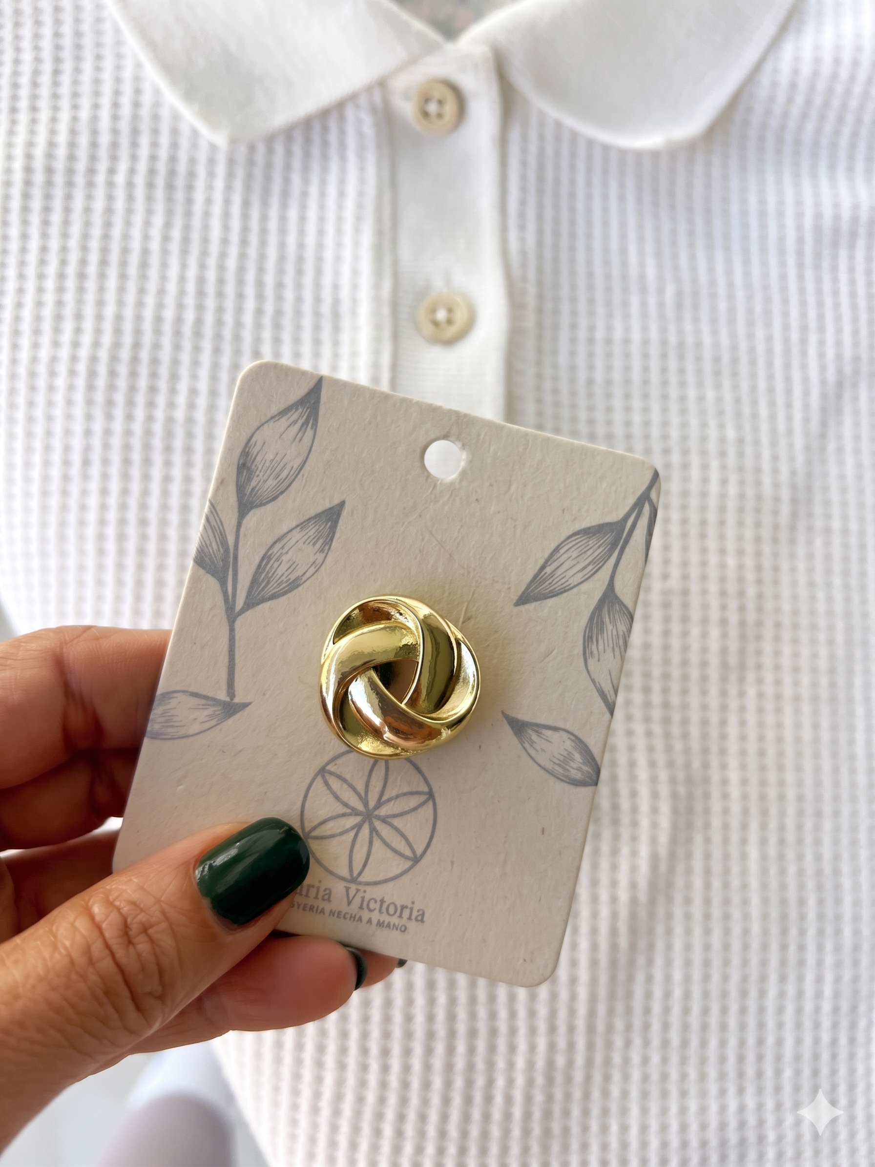 accesorio complemento de moda, tapa nudo